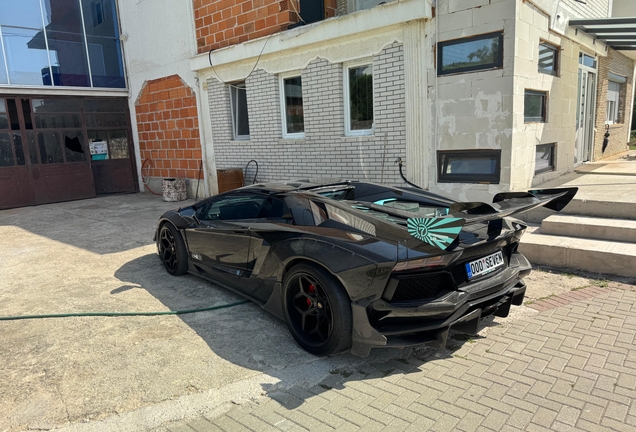 Lamborghini Aventador S LP740-4 Roadster Liberty Walk LB Performance Wide Body