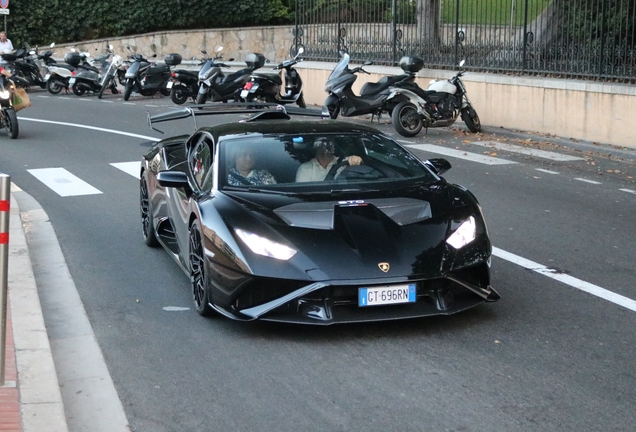 Lamborghini Huracán LP640-2 STO