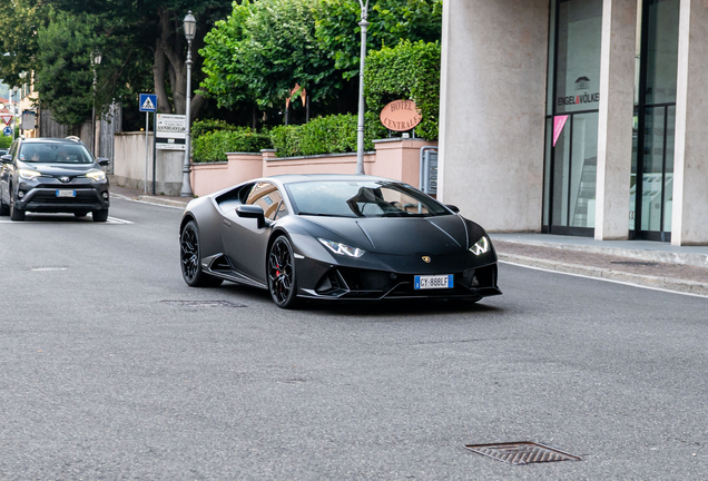 Lamborghini Huracán LP640-4 EVO