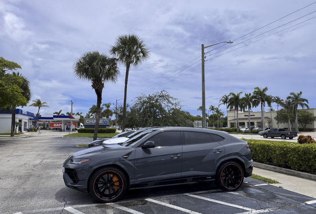 Lamborghini Urus S