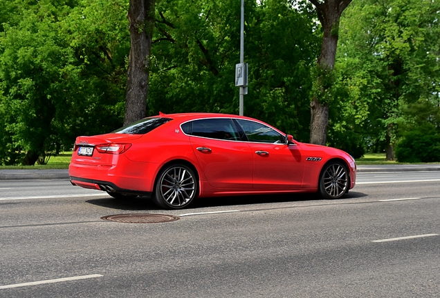 Maserati Quattroporte S Q4 2013