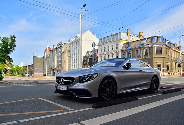 Mercedes-AMG S 63 Coupé C217