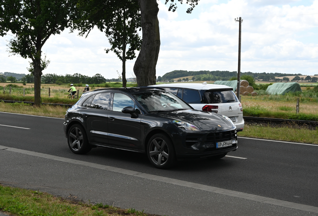 Porsche 95B Macan GTS MkII