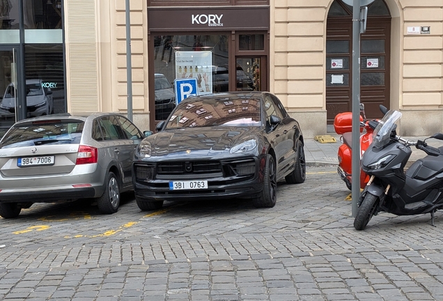 Porsche 95B Macan GTS MkIII