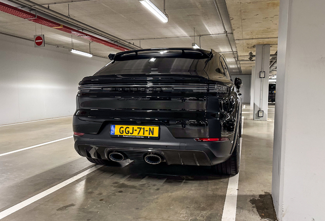 Porsche Cayenne Coupé Turbo E-Hybrid