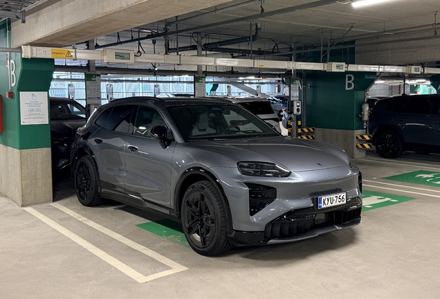 Porsche Cayenne Turbo Electric