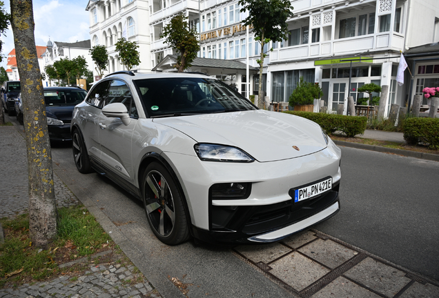 Porsche Macan EV GTS