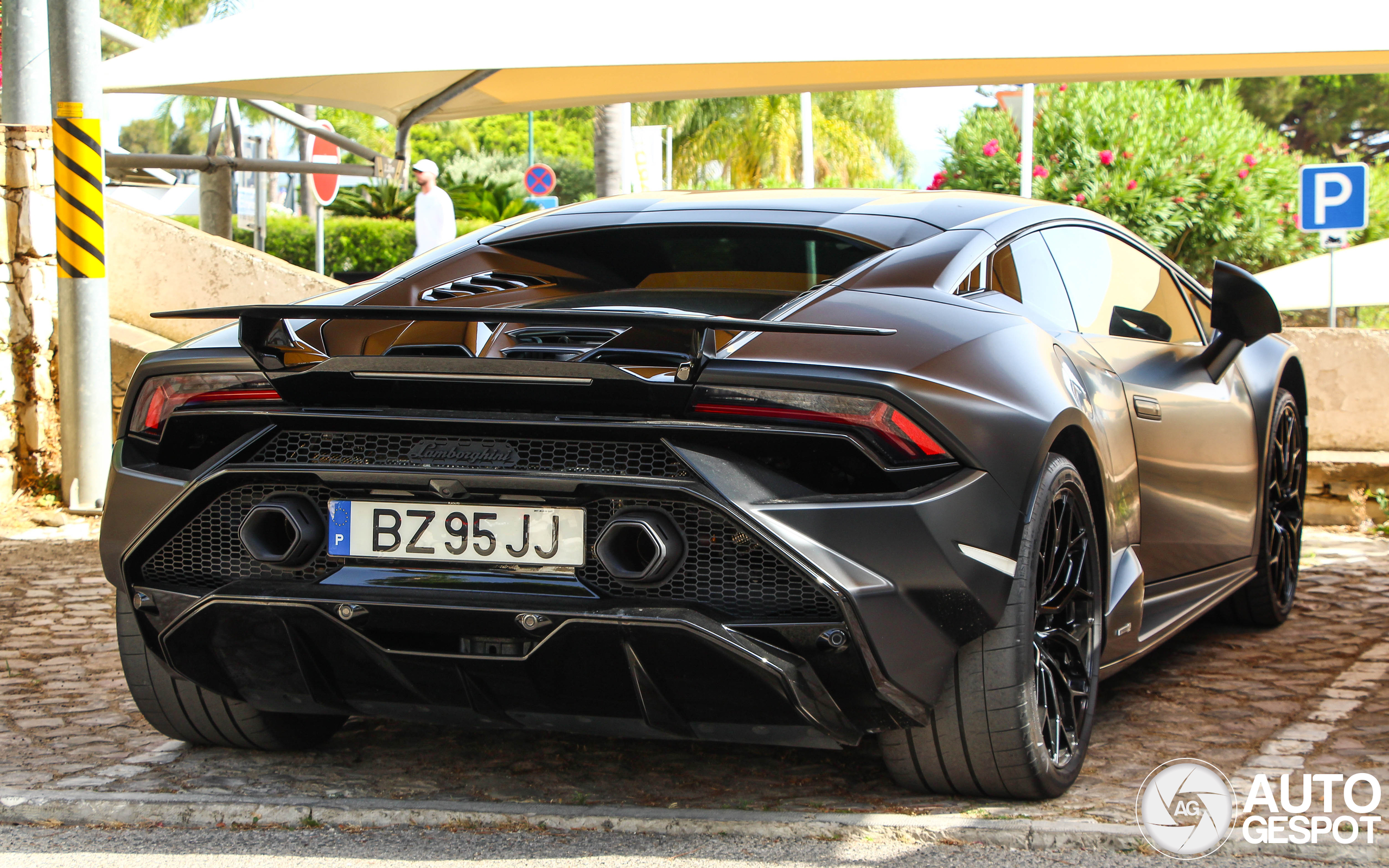 Lamborghini Huracán LP640-2 Tecnica