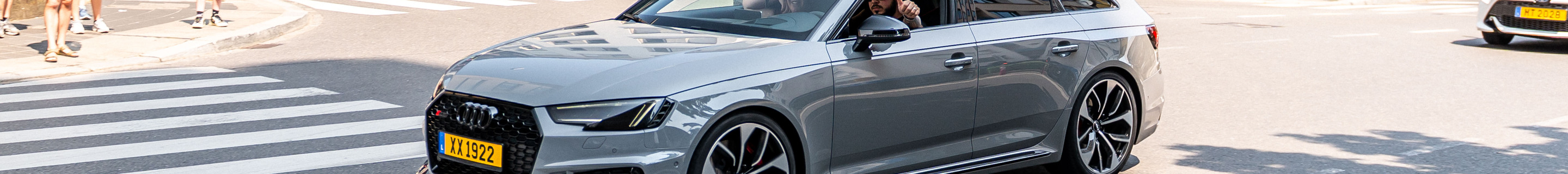 Audi RS4 Avant B9