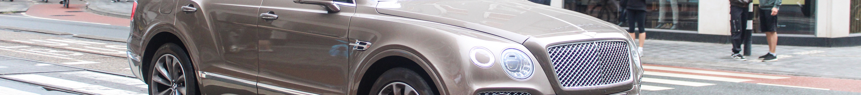 Bentley Bentayga V8
