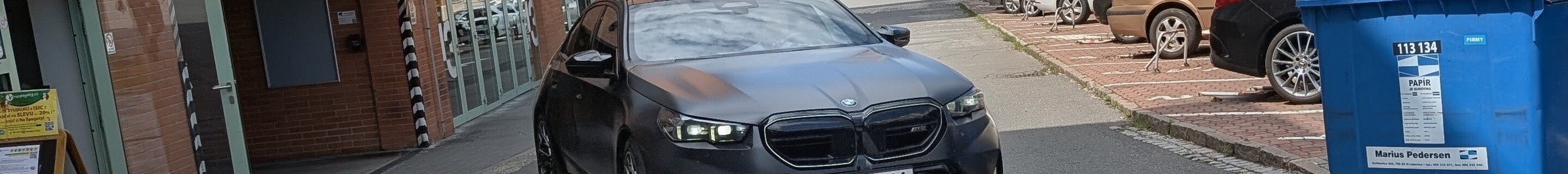 BMW M5 G90