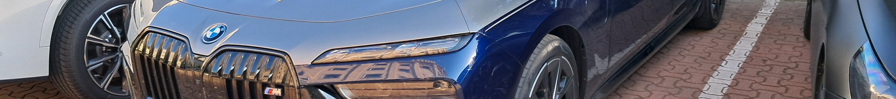 BMW M760e xDrive