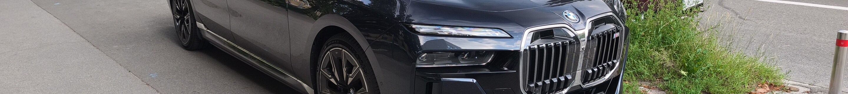 BMW M760e xDrive