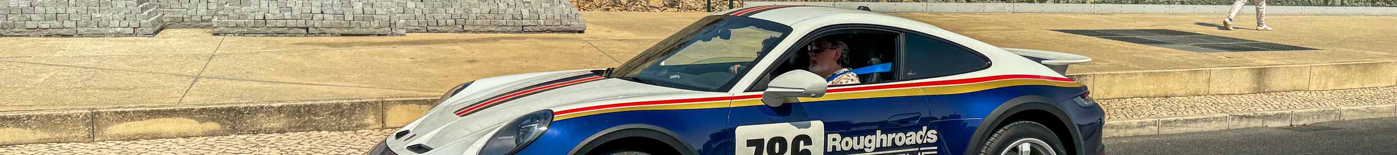 Porsche 992 Dakar