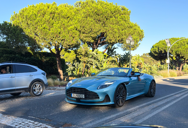 Aston Martin DB12 Volante