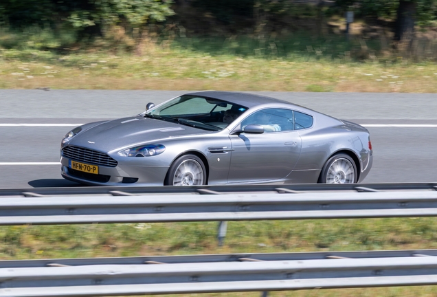 Aston Martin DB9