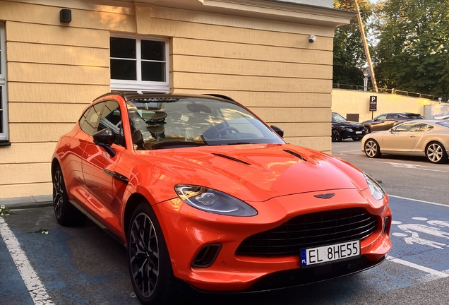 Aston Martin DBX
