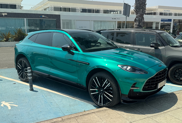 Aston Martin DBX707