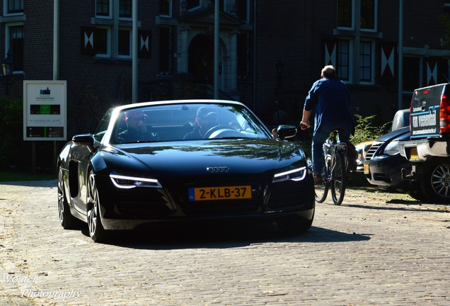 Audi R8 V10 Spyder 2013