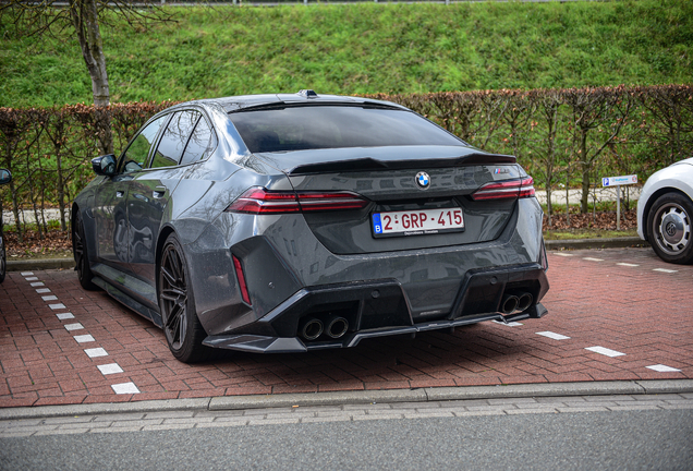 BMW M5 G90