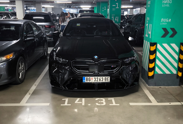 BMW M5 G90