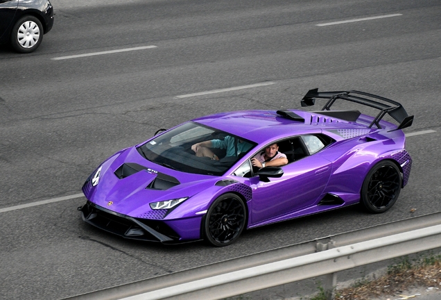 Lamborghini Huracán LP640-2 STO