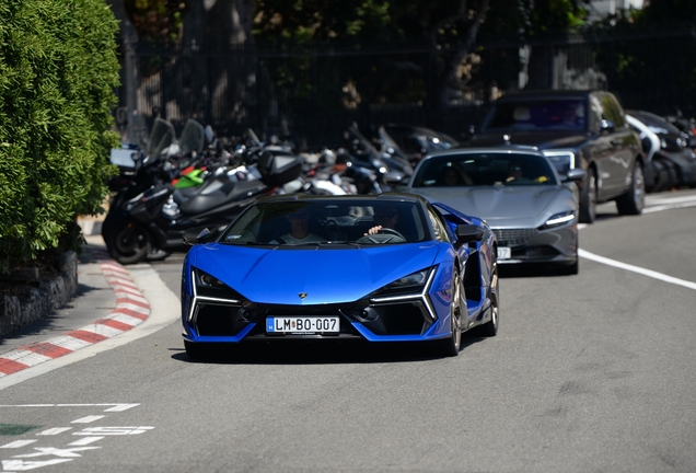 Lamborghini Revuelto