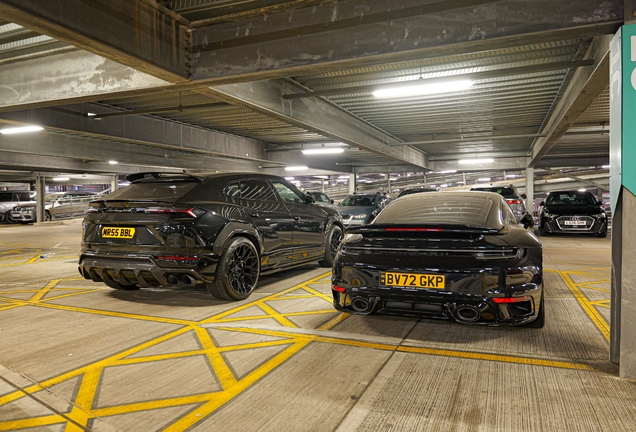 Lamborghini Urus Nero Design