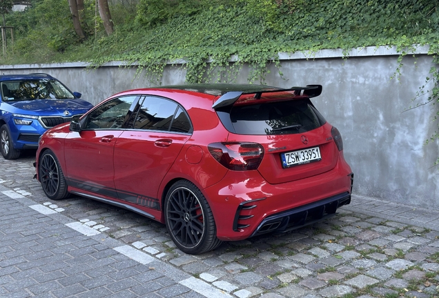 Mercedes-AMG A 45 W176 2015