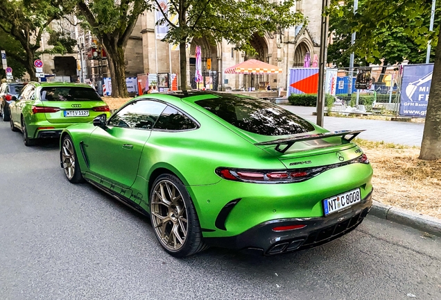 Mercedes-AMG GT 63 Pro C192