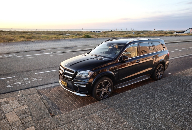 Mercedes-Benz GL 63 AMG X166