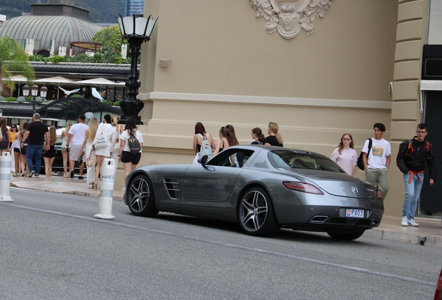 Mercedes-Benz SLS AMG