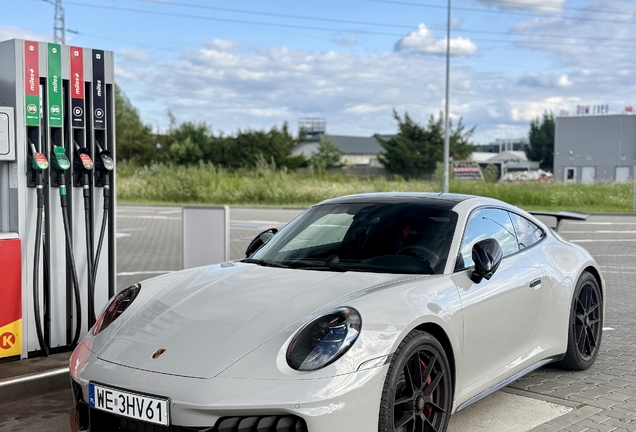 Porsche 992 Carrera 4 GTS MkII