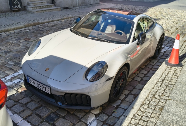 Porsche 992 Carrera 4 GTS MkII