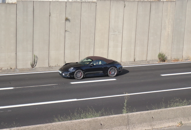 Porsche 992 Carrera 4S Cabriolet MkI