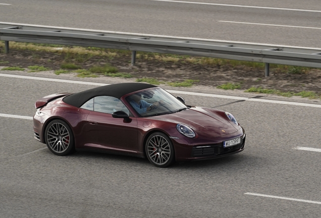 Porsche 992 Carrera 4S Cabriolet MkI