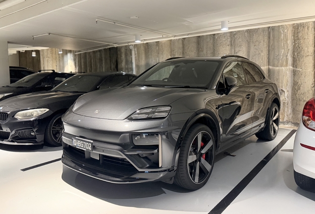 Porsche Macan EV Turbo