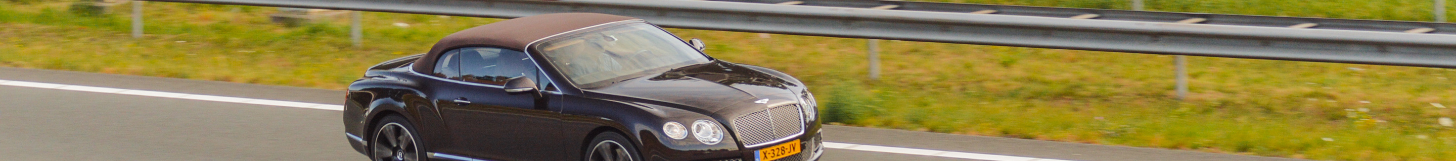 Bentley Continental GTC 2012