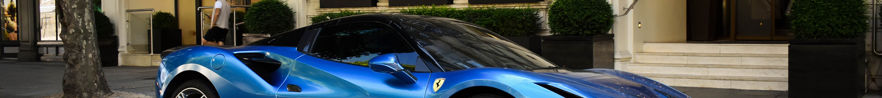 Ferrari F8 Spider