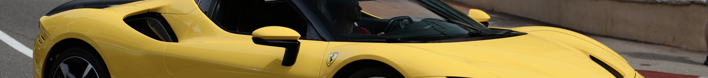 Ferrari SF90 Spider