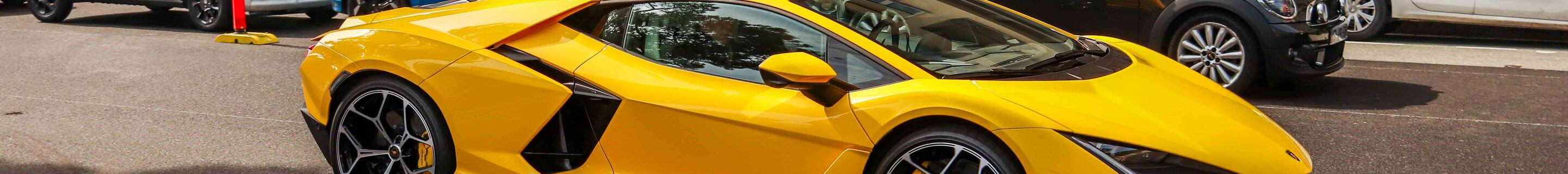 Lamborghini Revuelto