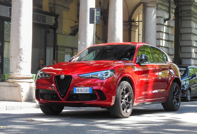 Alfa Romeo Stelvio Quadrifoglio 2023
