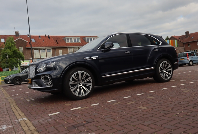 Bentley Bentayga Hybrid 2021 First Edition