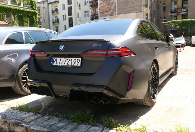 BMW M5 G90