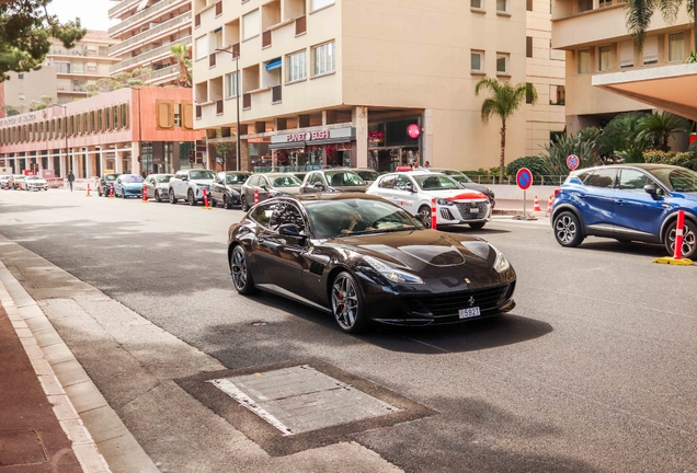 Ferrari GTC4Lusso