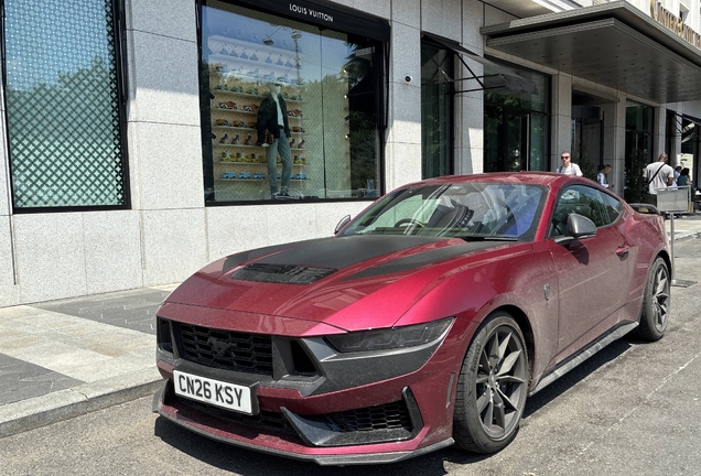Ford Mustang Dark Horse 2024