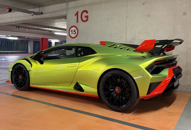 Lamborghini Huracán LP640-2 STO