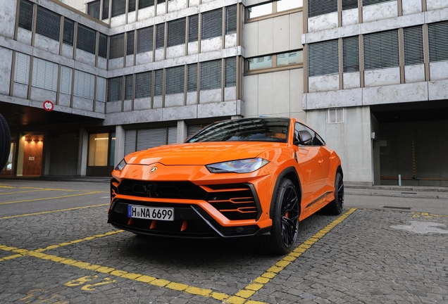 Lamborghini Urus