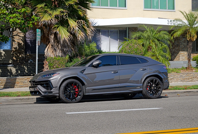 Lamborghini Urus S