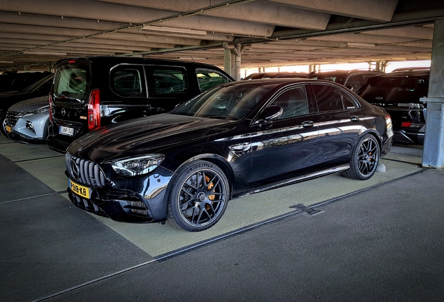 Mercedes-AMG E 63 S W213 2021